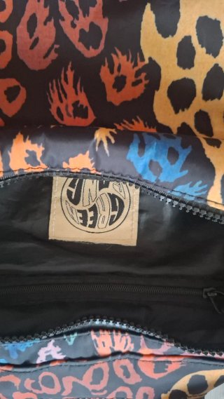 Mochila Misako Memphis. Animal Print.