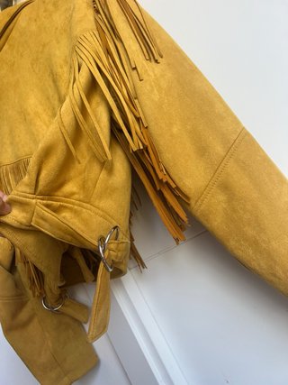 Cazadora Bershka Flecos Talla M