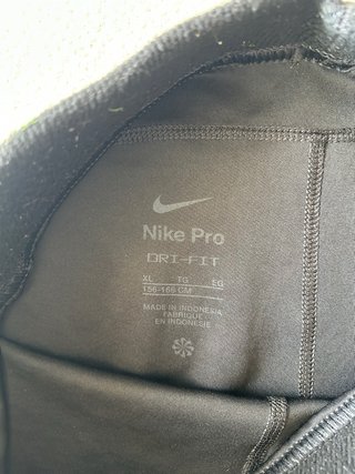 Conjunto deportivo Nike negro