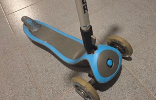 Patinete Globber 3 Ruedas Azul con luces Led