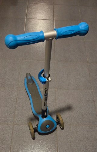 Patinete Globber 3 Ruedas Azul con luces Led