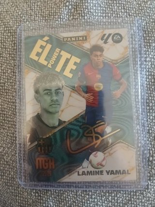 Lamine Yamal Elite Power 25/26 Panini