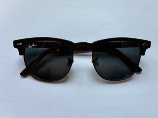 Gafas de Sol Ray-Ban Clubmaster Negras