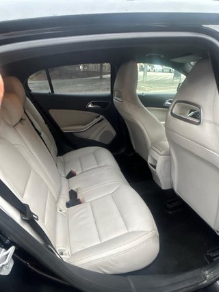 MERCEDES GLA 200 CDI 136 CV • AUTOMÁTICO • PACK