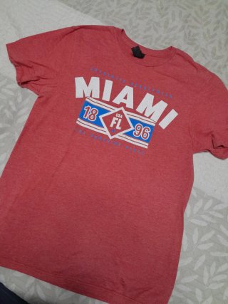 Camisetas Vegas y Miami