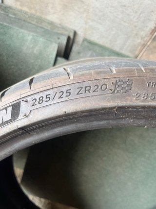 Michelin pilot sport 4s 295/25 r20