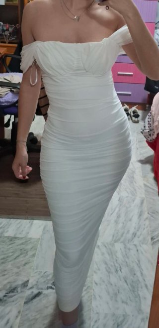 Vestido midi blanco drapeado