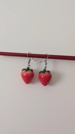 Pendientes de fresa