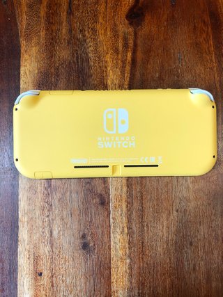 Console Nintendo Switch lite Giallo funzionante