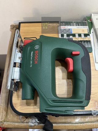 Bosch sierra de calar a batería UniversalSaw 18V-100