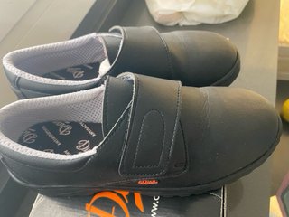 Zapatos de trabajo Dian
