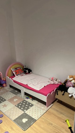 Cama infantil arcoíris rosa ( solo cama)