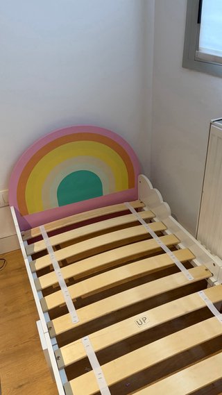 Cama infantil arcoíris rosa ( solo cama)