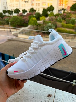 Zapatillas Nike Crossfit Blancas y Rosas 30€-30€