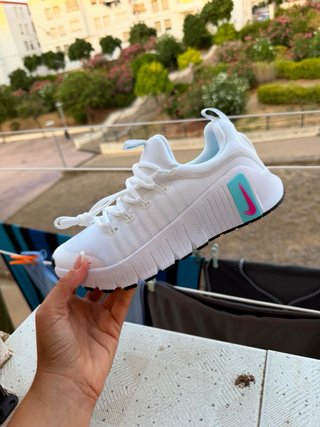 Zapatillas Nike Crossfit Blancas y Rosas 30€-30€