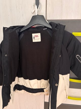 Abrigo Zara para nieve