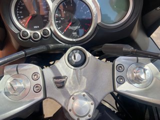 Triumph Sprint ST 1050