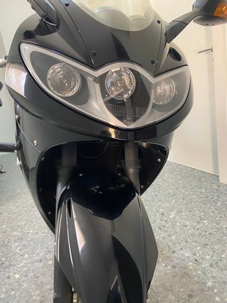Triumph Sprint ST 1050