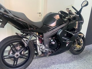Triumph Sprint ST 1050
