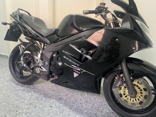 Triumph Sprint ST 1050
