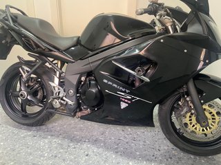 Triumph Sprint ST 1050