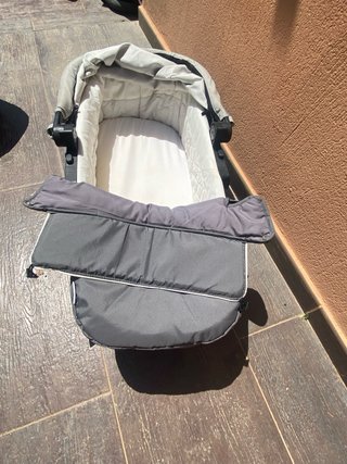 Carrito bebé con Maxi-Cosi y capazo