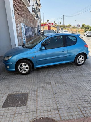 se vende peugeot 206