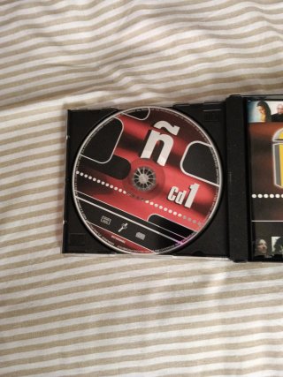 Los Éxitos del Año 3 CDs