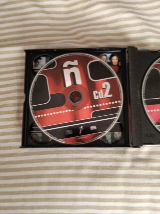 Los Éxitos del Año 3 CDs