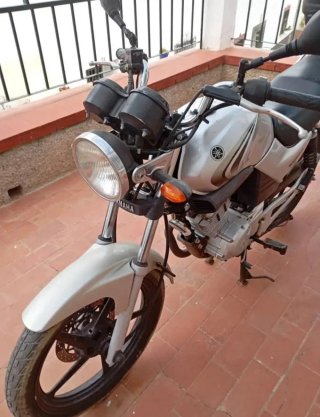 Yamaha YBR 125 - Buen estado se vende por no usar