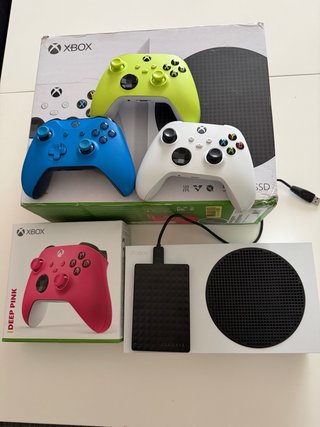 Xbox Series S 512GB + 4 mandos + disco 1TB