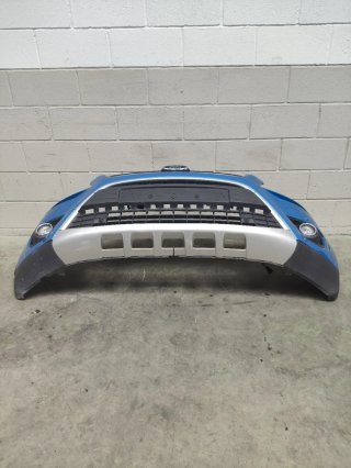Parachoques Ford Kuga de 2010.