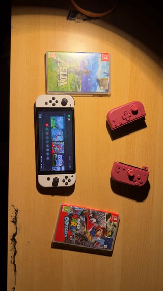 Nintendo Switch OLED Bianco + Giochi