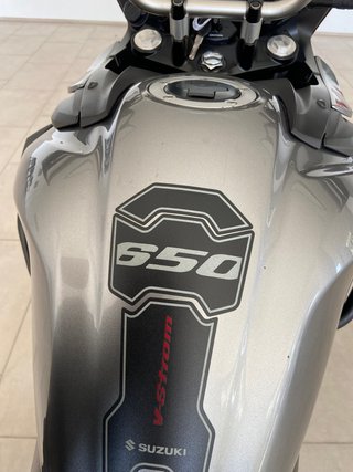Suzuki V-Strom 650