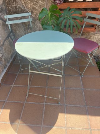 Conjunto mesa y 2 sillas terraza metal