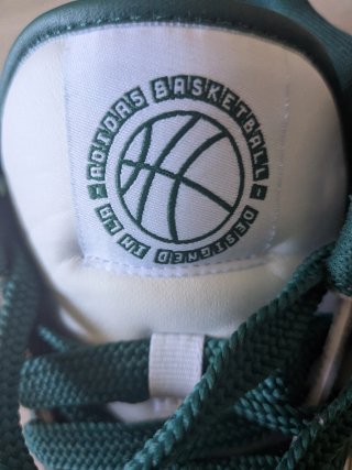 Zapatillas Adidas Basketball Verdes y Blancas