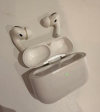 AirPods Pro (1ª Gen) - Usati