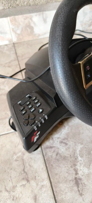 Volante Sony PSP con pedales