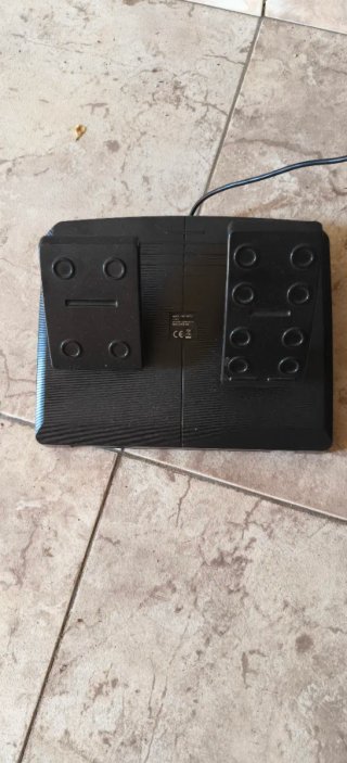 Volante Sony PSP con pedales