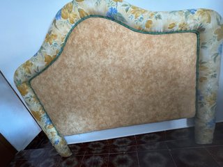 Cabecero de cama tapizado floral