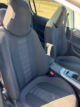 Peugeot 308 2015