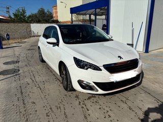 Peugeot 308 2015
