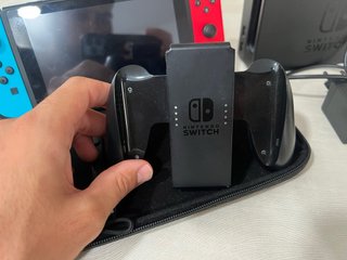 Nintendo Switch con accesorios