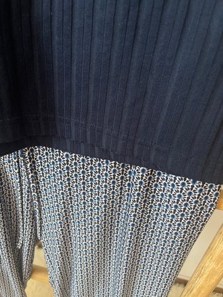 Conjunto: Camiseta, Pantalón y Fular