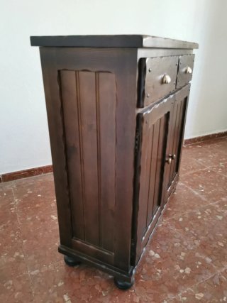 Aparador de madera maciza rústico