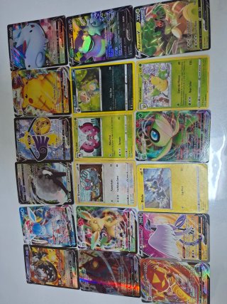 Colección Pokémon: Estampas y Figuras