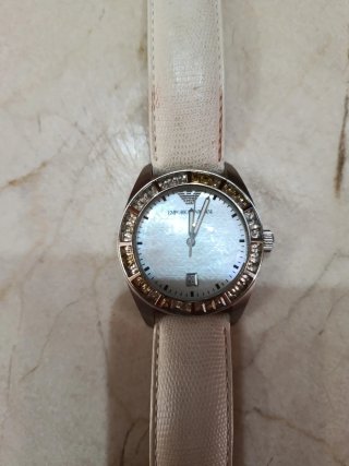 Reloj Emporio Armani Mujer. En excelente estado