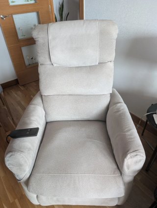 Sillón reclinable eléctrico beige
