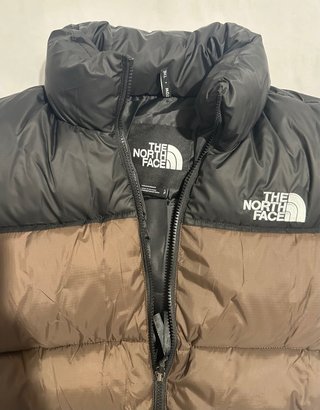 Cazadora The North Face Nuptse Negra y Marrón