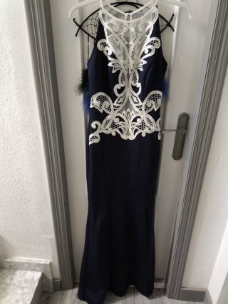 Vestido de gala Lipsy azul y blanco